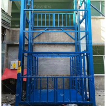 直銷鏈條導(dǎo)軌式液壓貨梯，液壓叉車，液壓起重貨梯安裝施工
